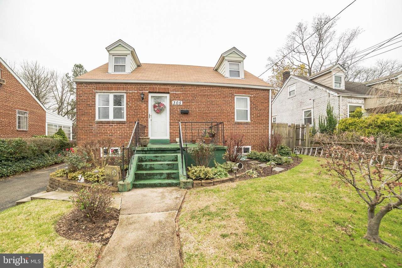 305 Maryland Avenue - Photo 1