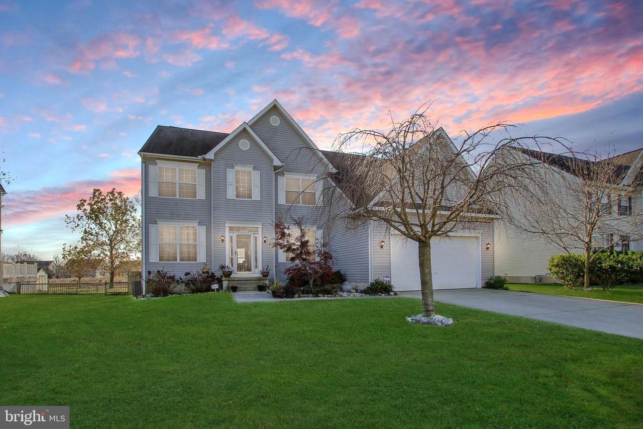 1070 Birdie Lane - Photo 1