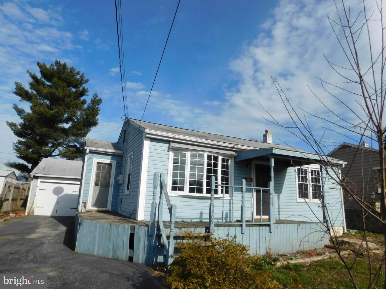 3909 Elmwood Street - Photo 1
