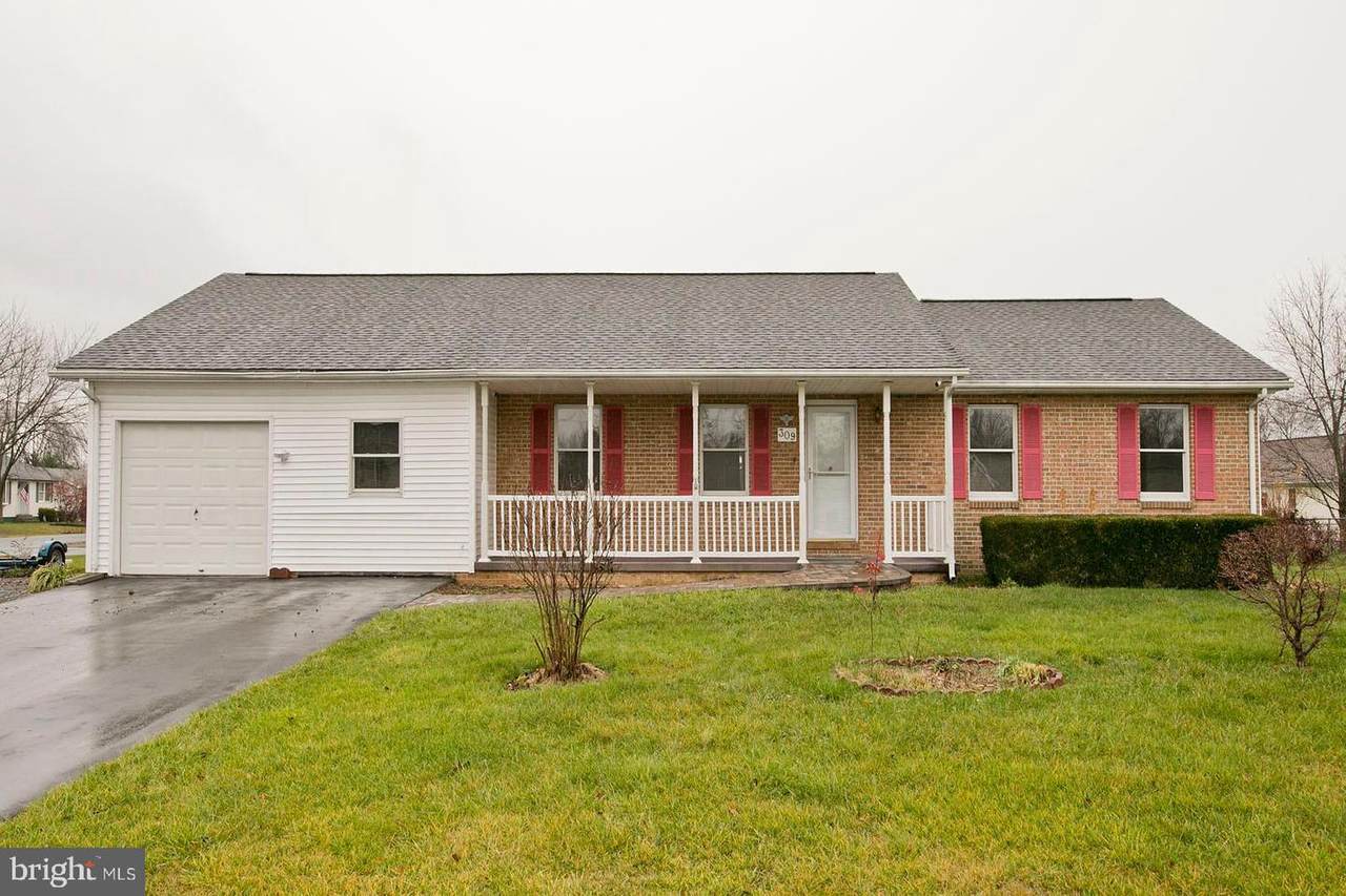 309 Bluebird Drive - Photo 1