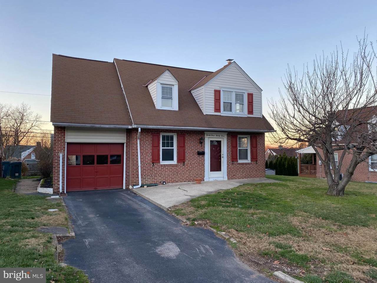 2323 Gilinger Road - Photo 1
