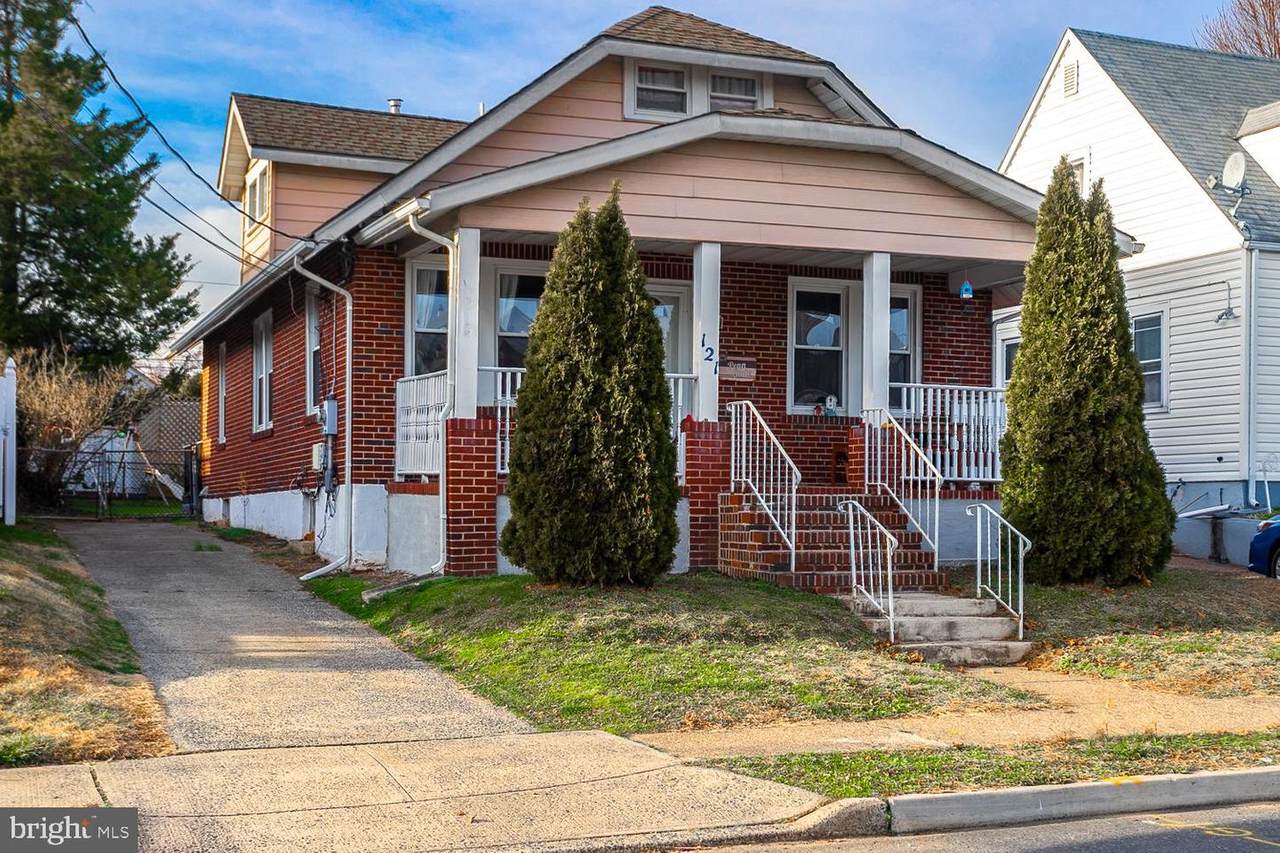 121 Maddock Avenue - Photo 1