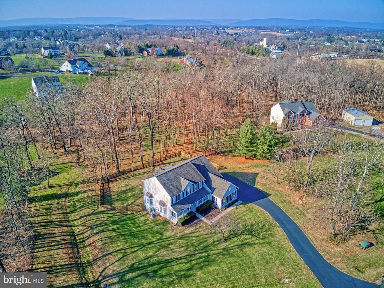 17267 Northwoods Place - Photo 1
