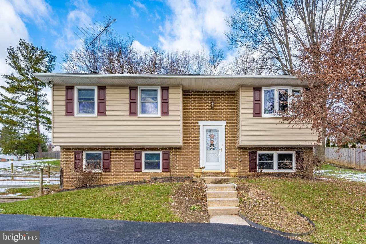 1406 Carroll Court - Photo 1