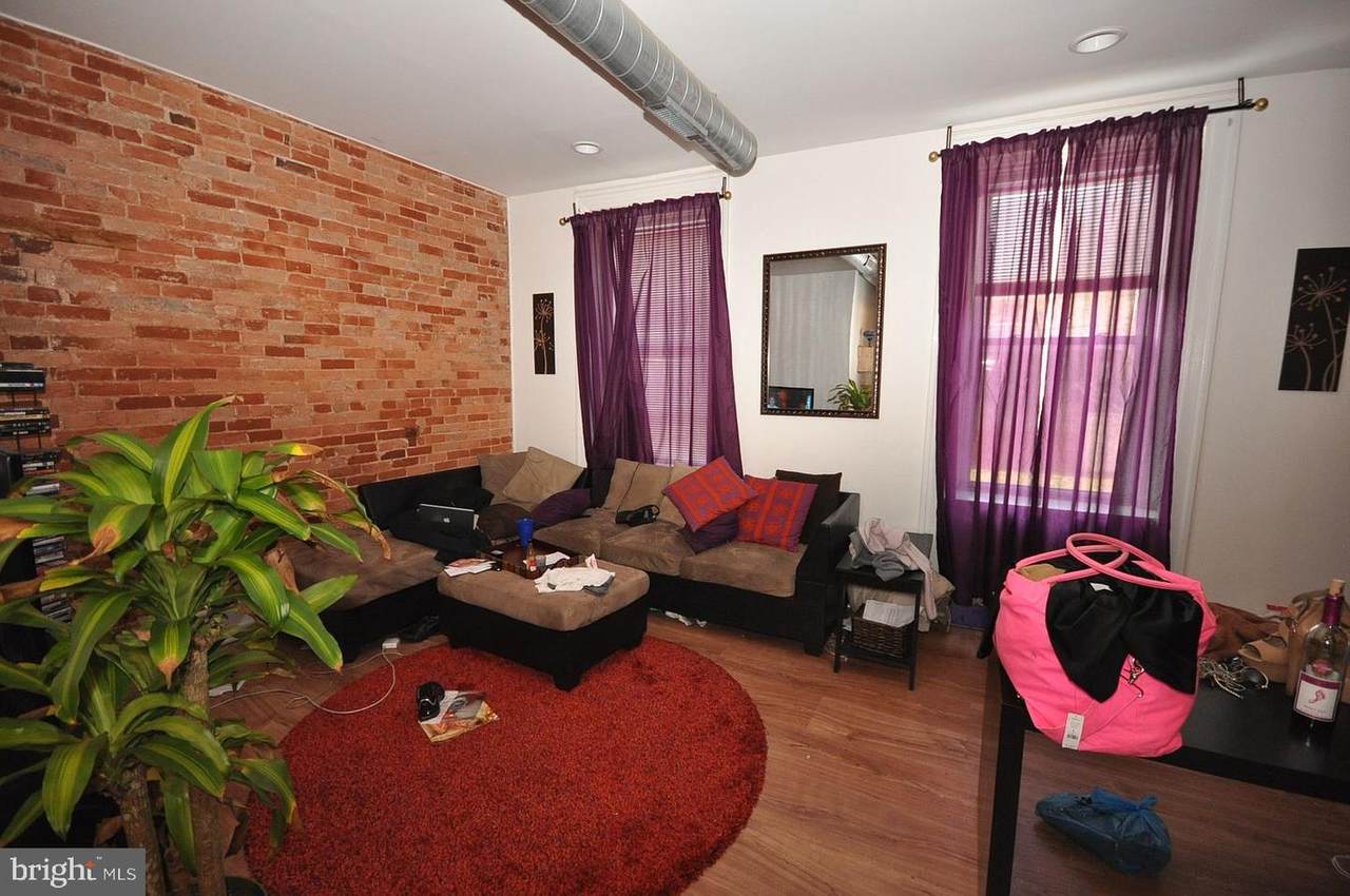 921 15TH Street - Photo 1