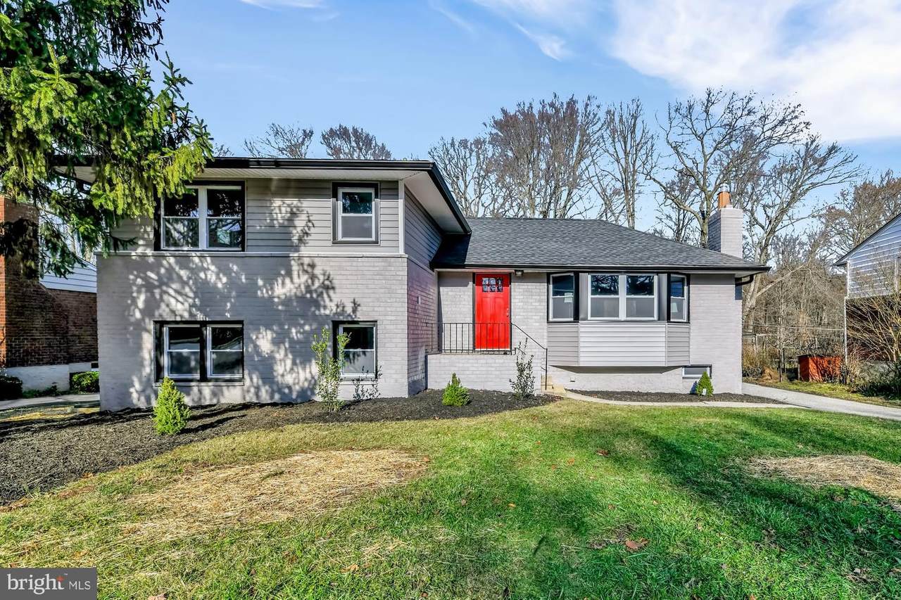 502 Goucher Boulevard - Photo 1