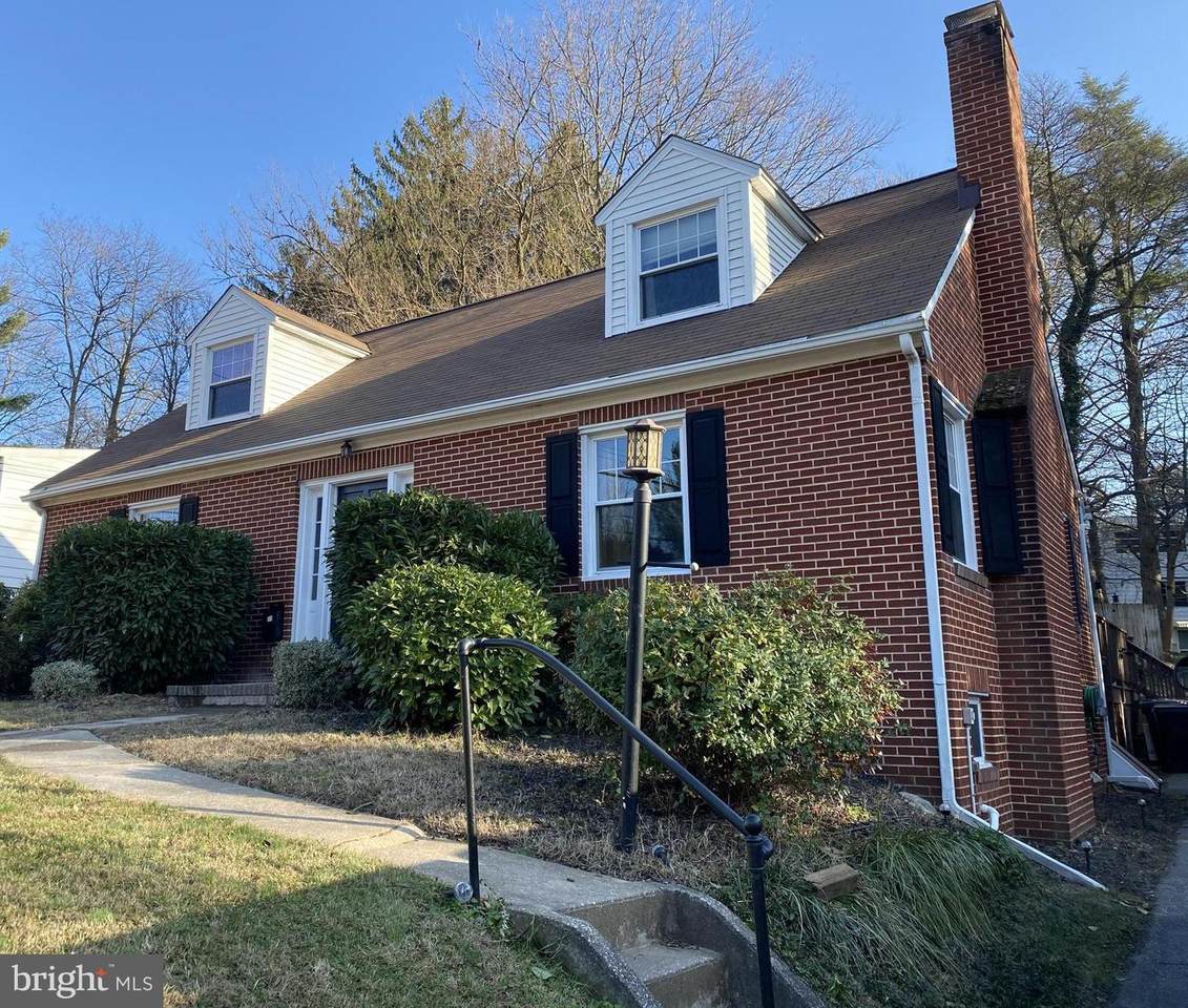 29 New Windsor Road - Photo 1