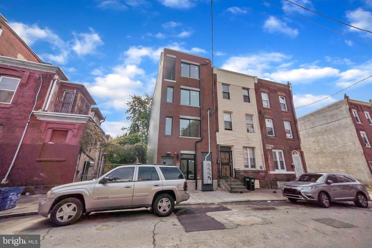 2410 Clifford Street - Photo 1