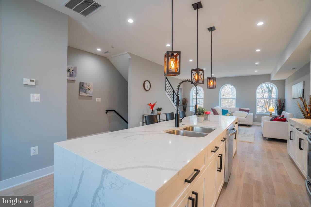1225 Park Road - Photo 1