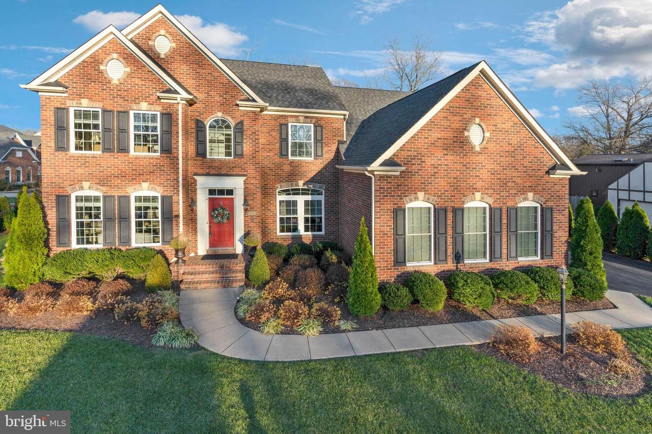 9205 Forest Haven Drive - Photo 1