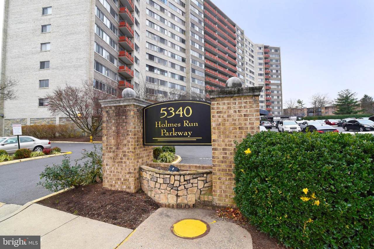 5340 Holmes Run Parkway - Photo 1