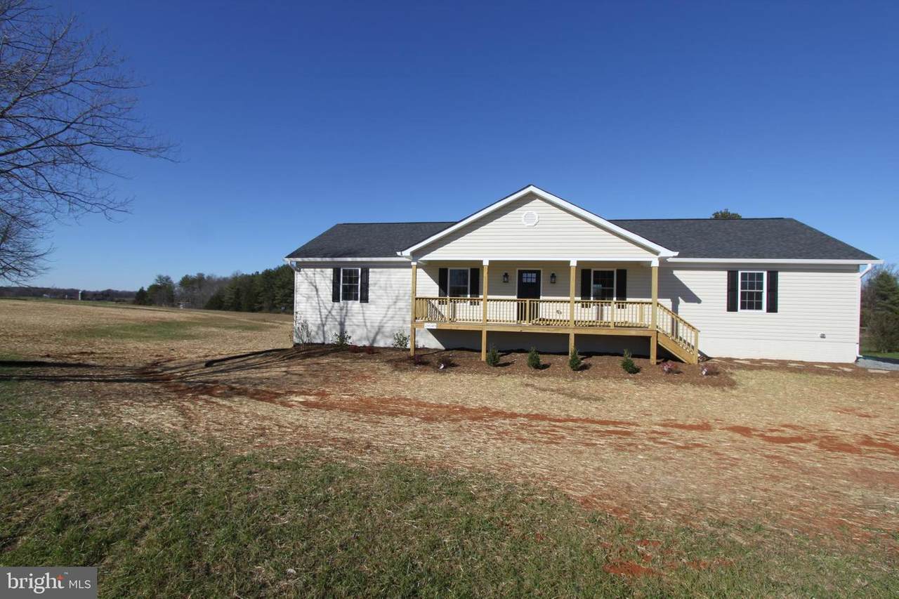28049 Strawberry Hill Road - Photo 1