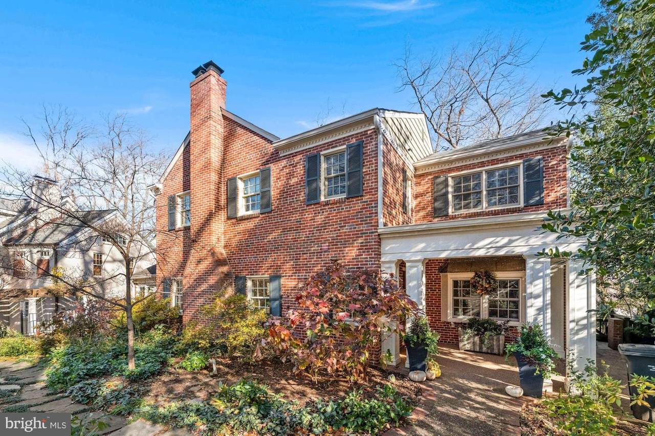 319 Kentucky Avenue - Photo 1