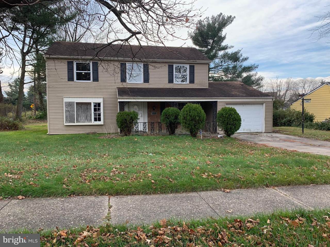 140 Bayberry Lane - Photo 1