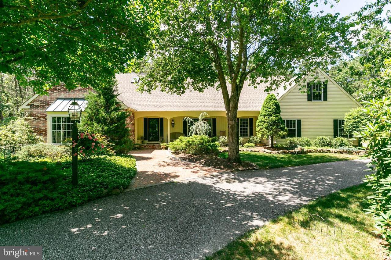 10 Braddocks Mill Court - Photo 1