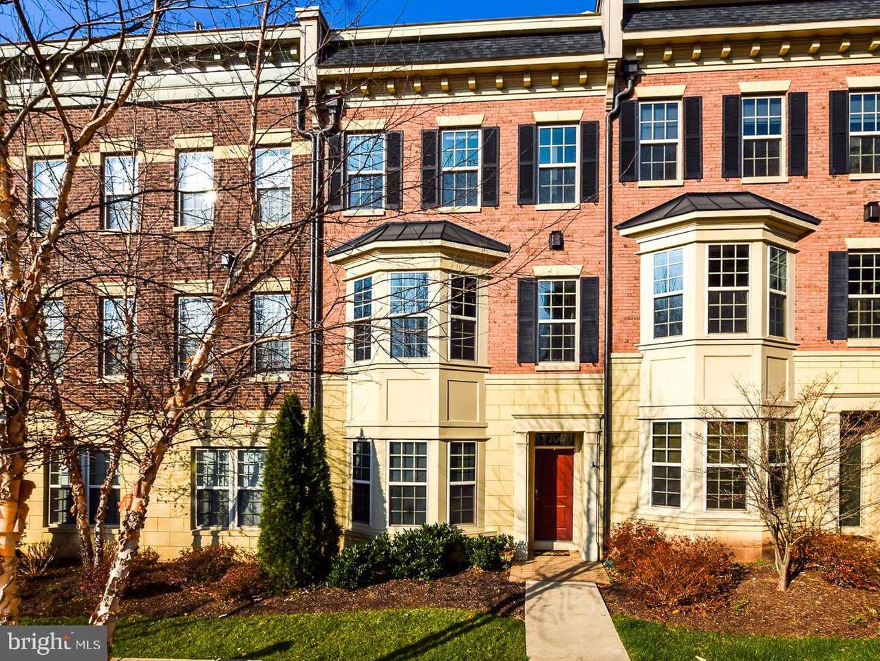 704 Quayside Court - Photo 1
