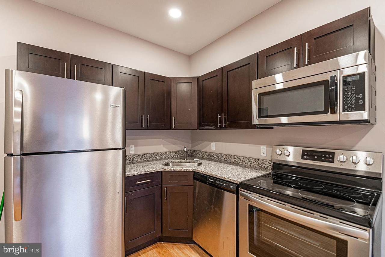 4111 Ludlow Street - Photo 1