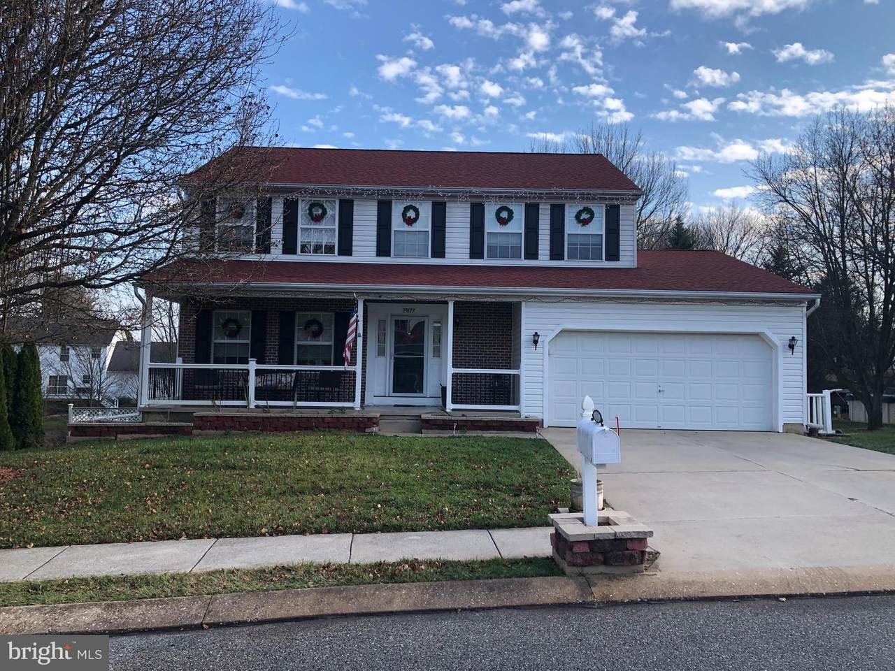 15613 Hale Drive - Photo 1