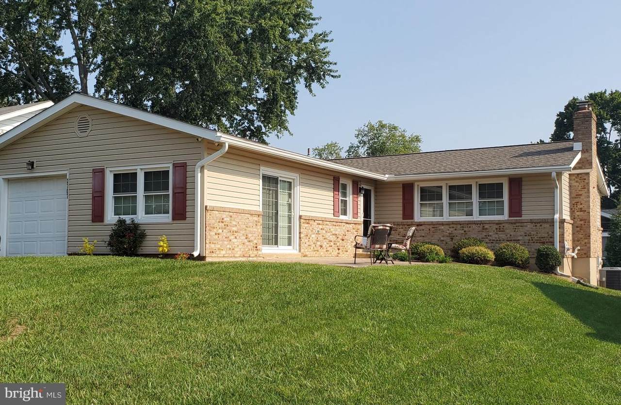 2707 Keswick Court - Photo 1