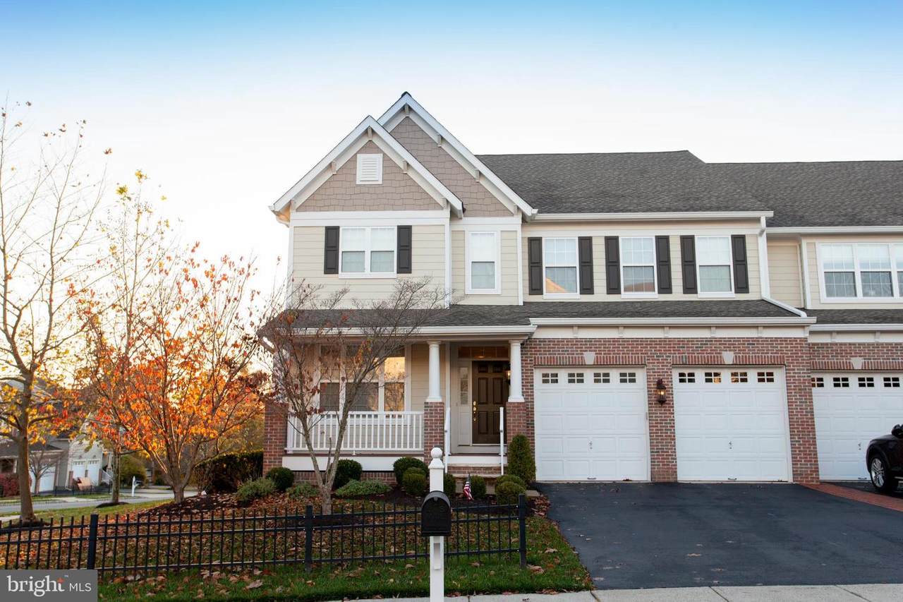 296 Holcombe Way - Photo 1