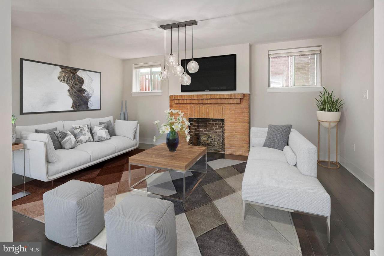 1461 Girard Street - Photo 1