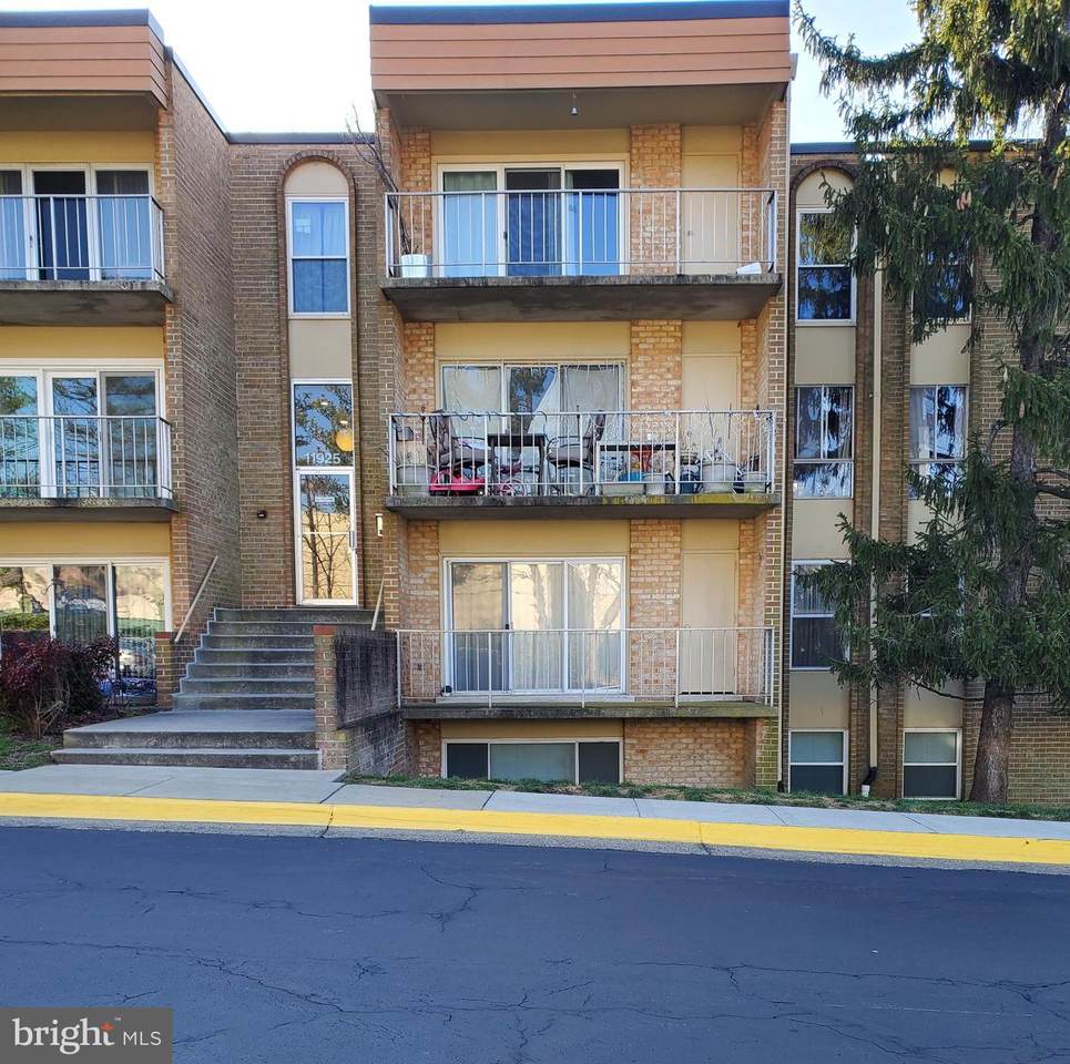 11925 Parklawn Drive - Photo 1