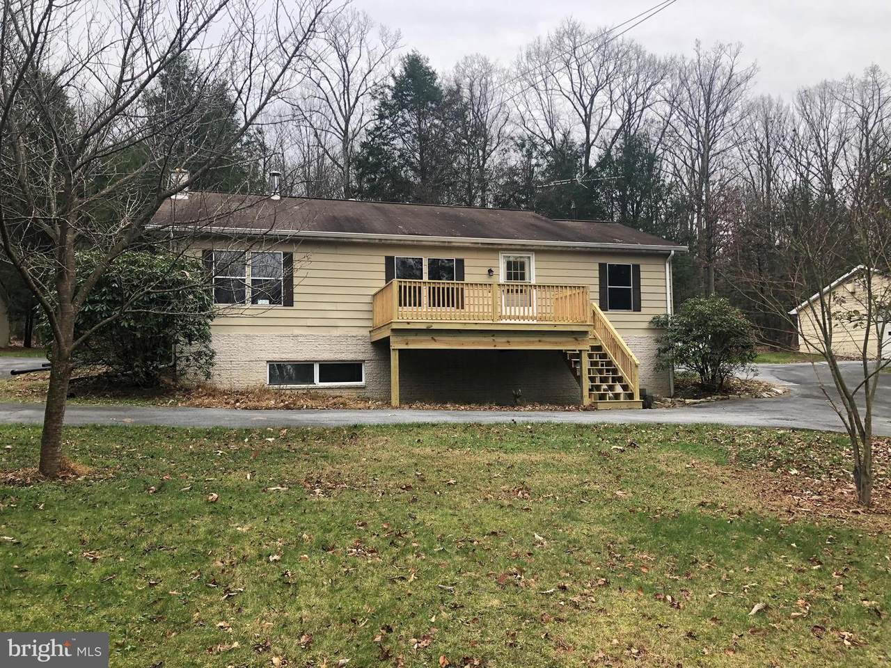 1375 Northview Lane - Photo 1
