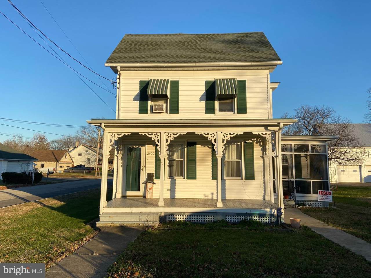 2400 Bacon Street - Photo 1