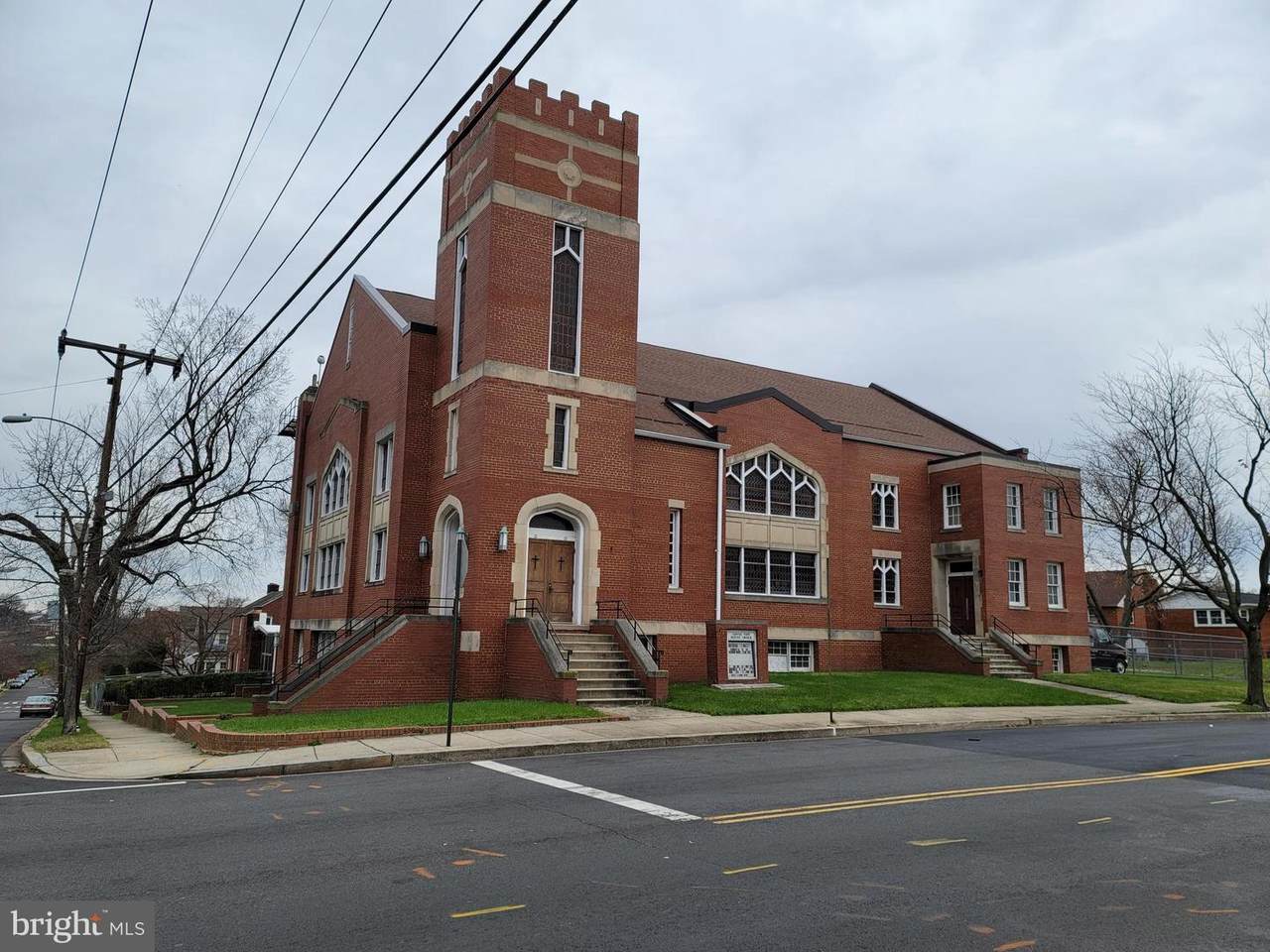5201 Ames Street - Photo 1