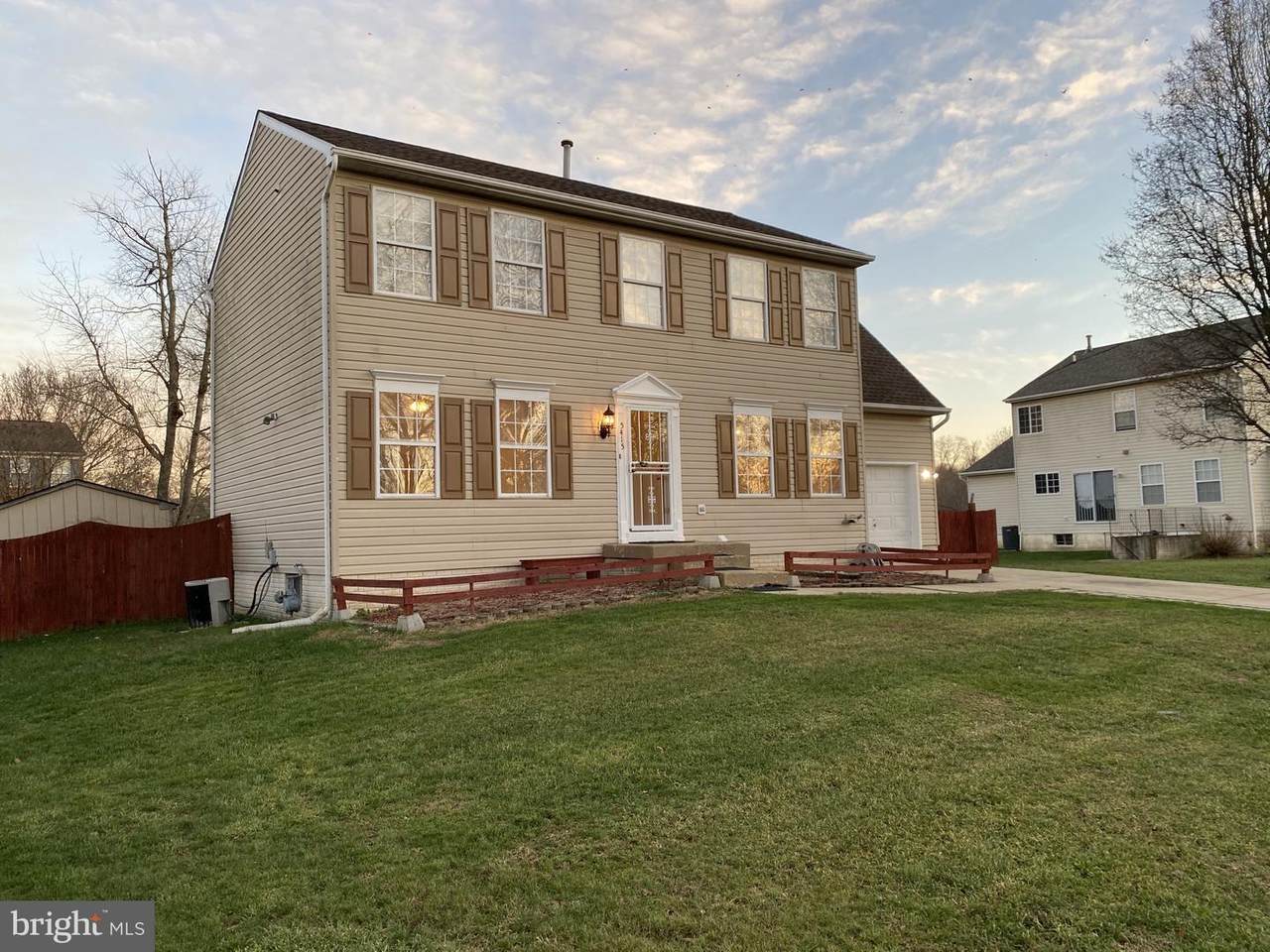 5415 Sir Douglas Drive - Photo 1