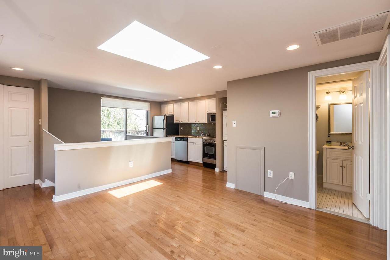 1102 4TH Street - Photo 1