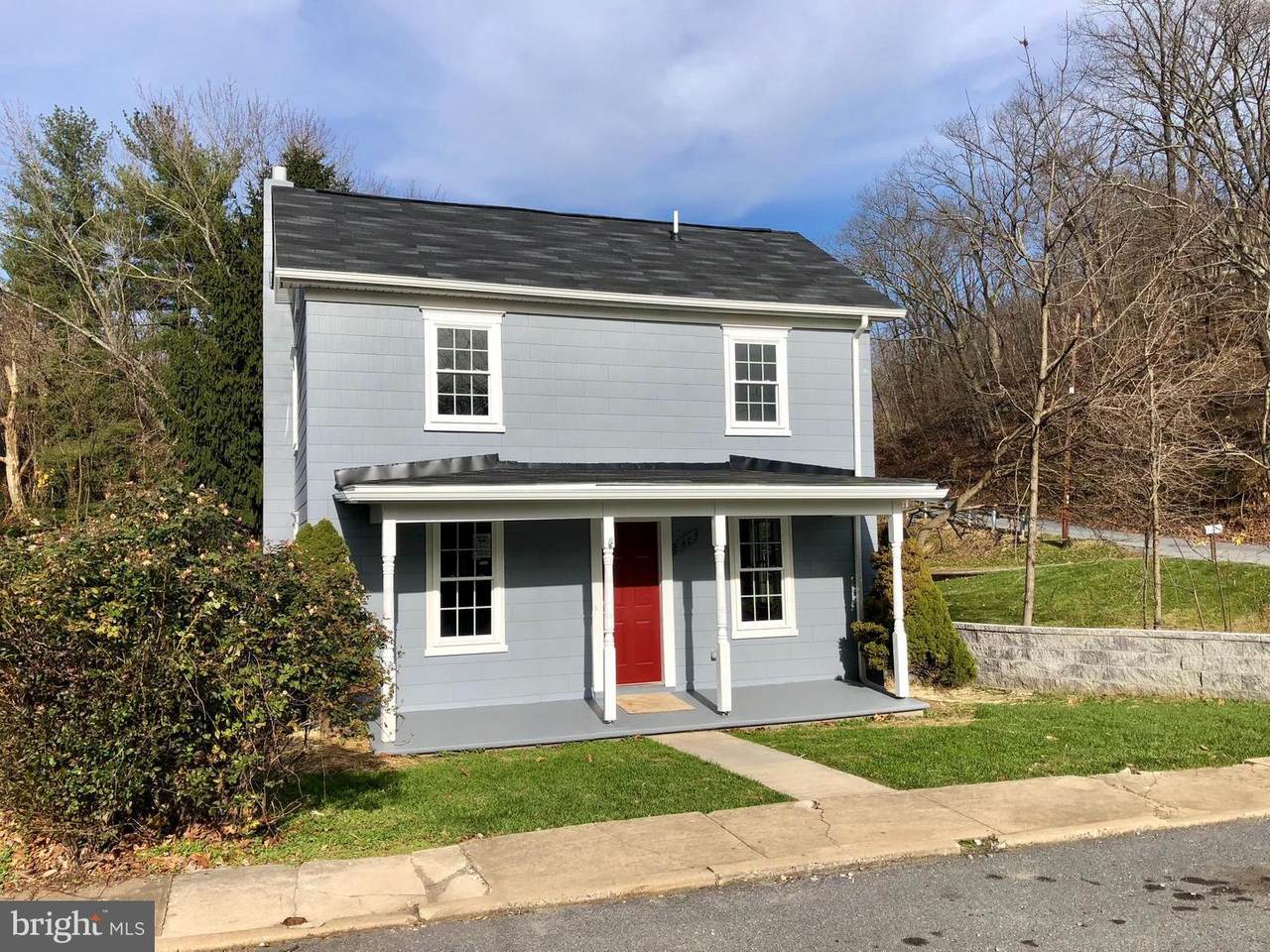 47 B Street - Photo 1