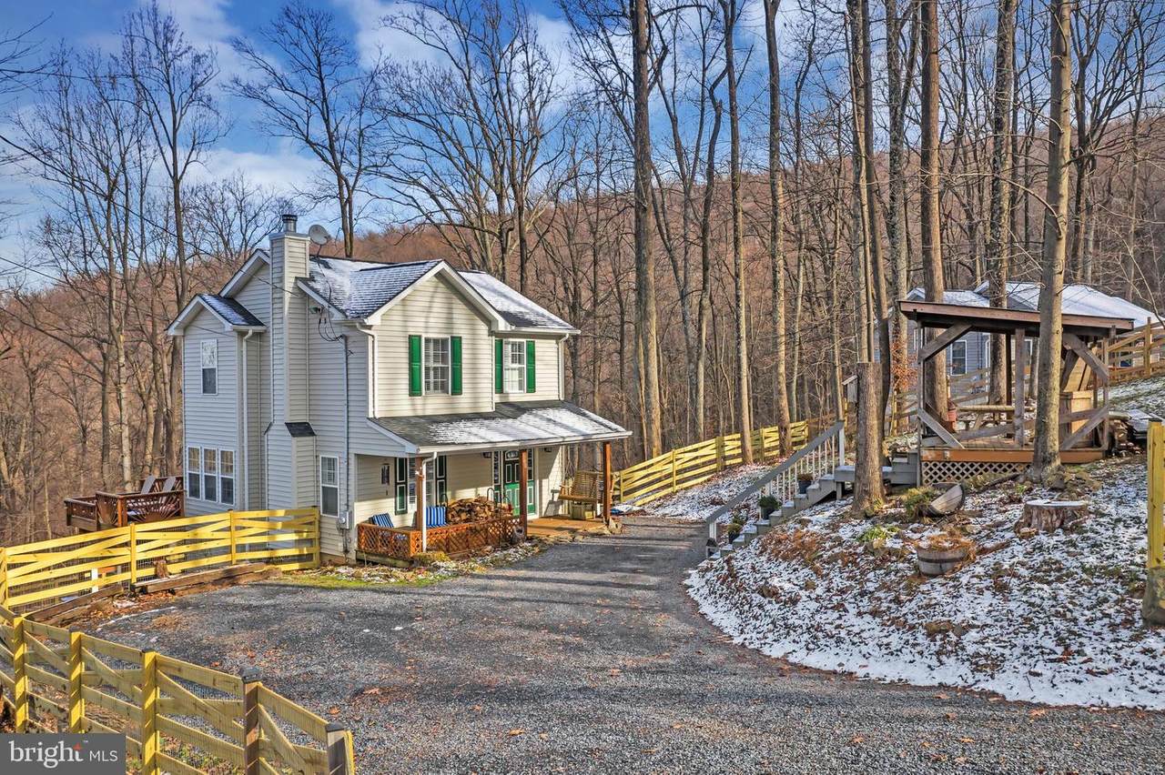 345 Briar Lane - Photo 1