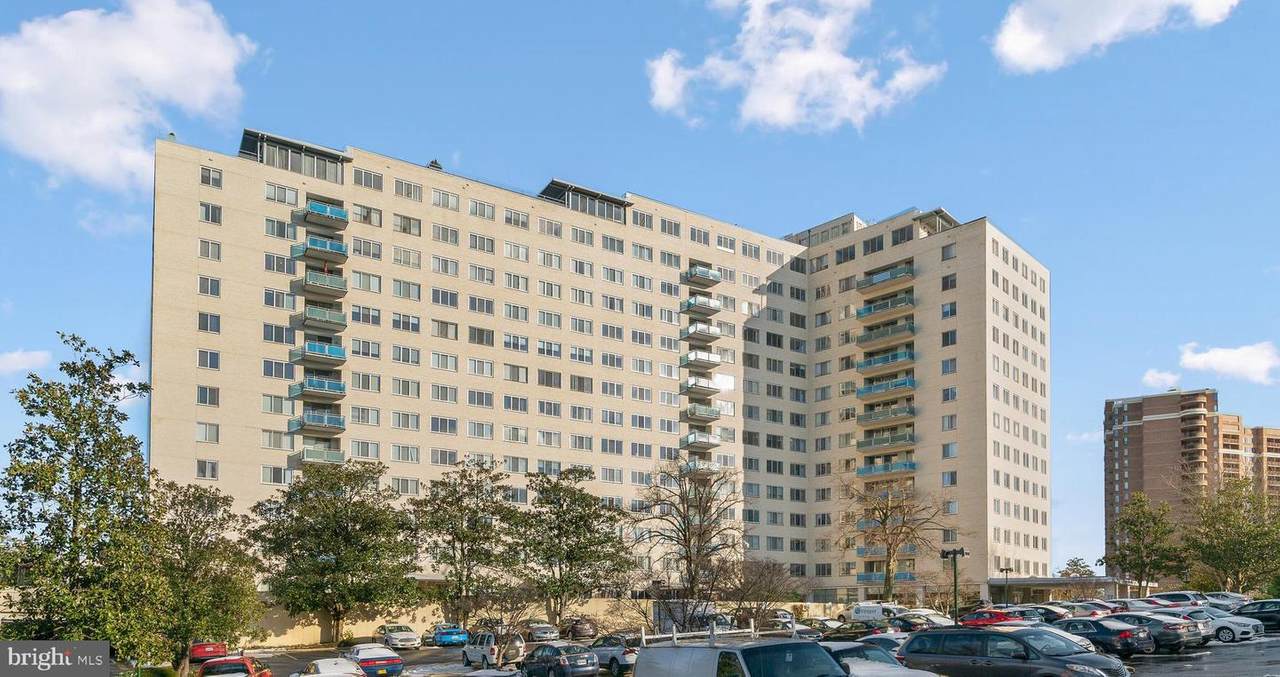10201 Grosvenor Place - Photo 1