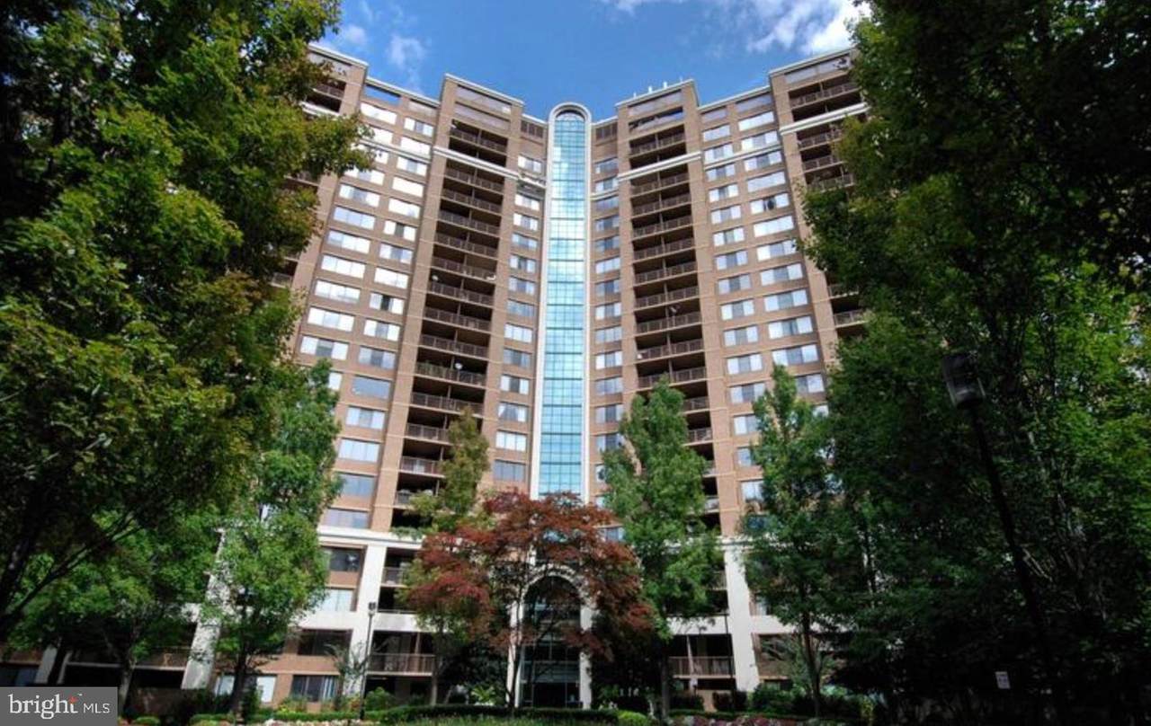 10101 Grosvenor Place - Photo 1