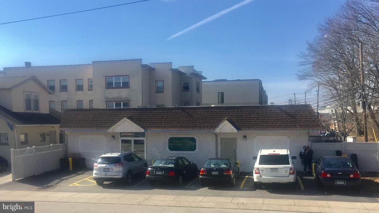 122 Manchester Avenue - Photo 1
