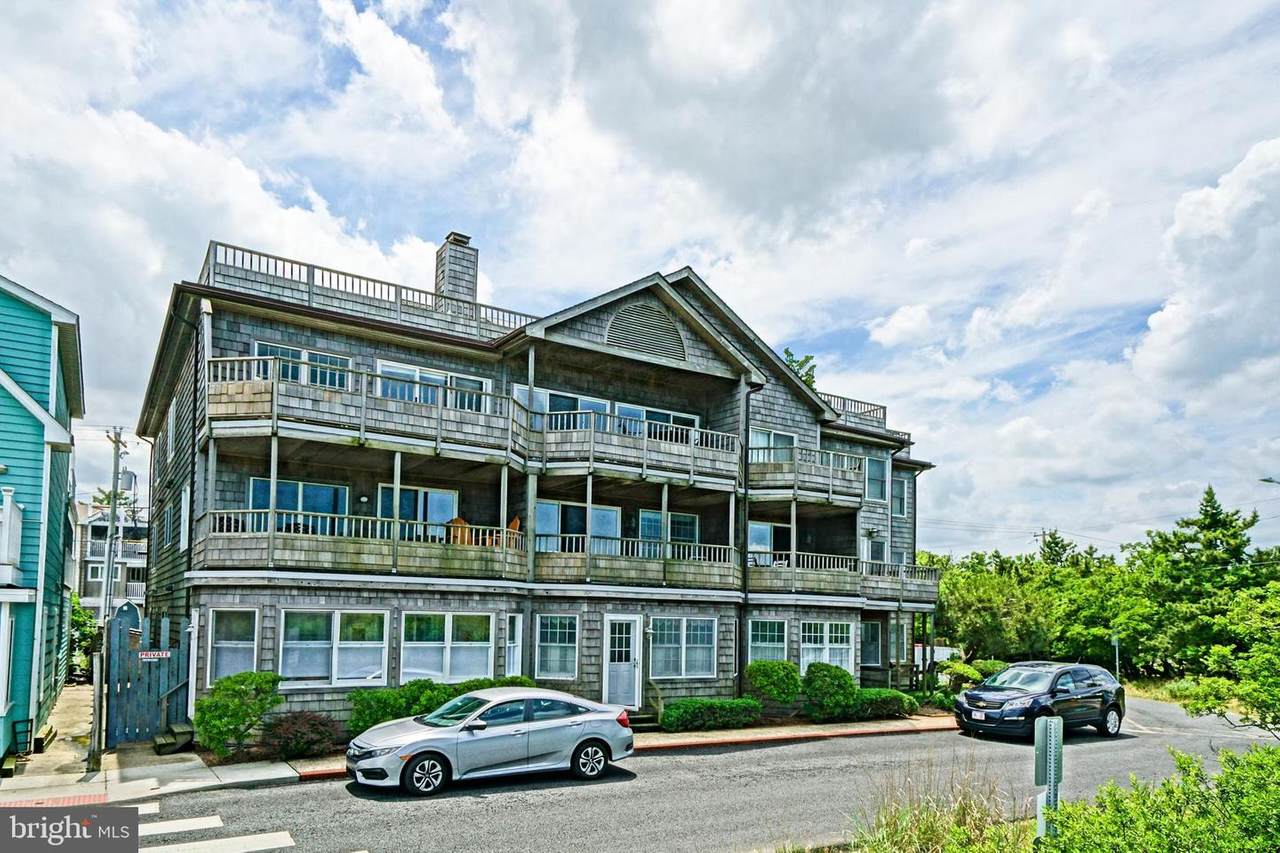 130 Bay Avenue - Photo 1