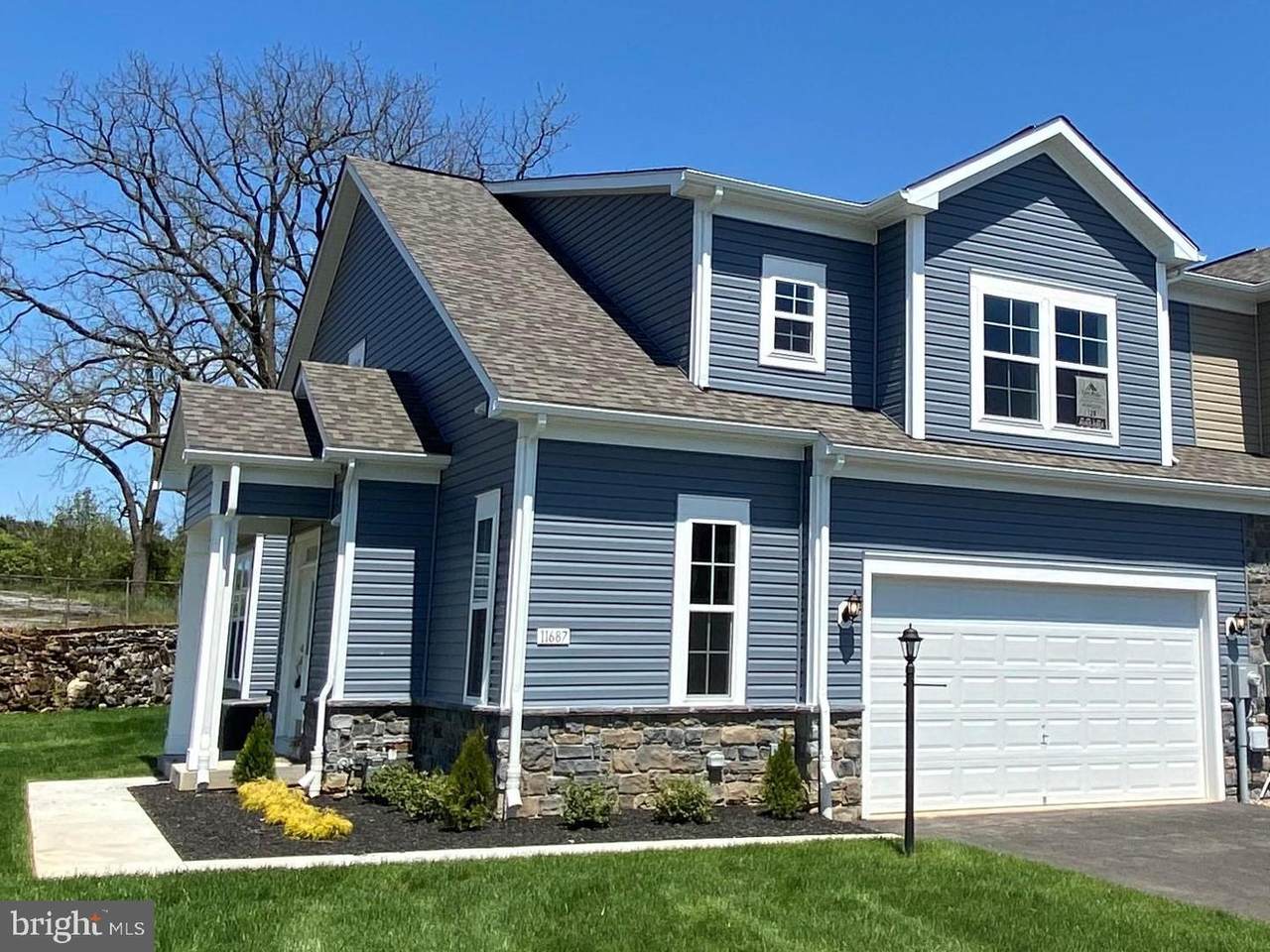11687 Mystic Rock Lane South - Photo 1