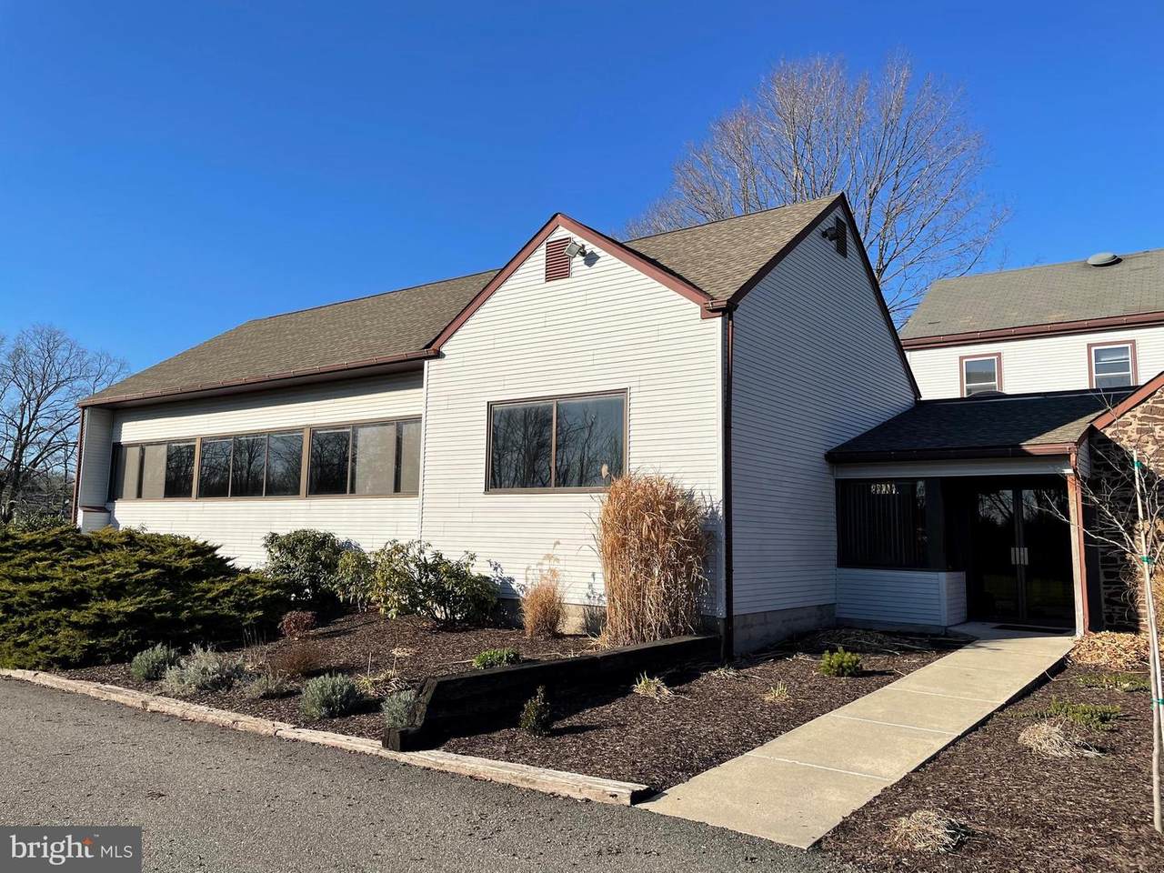 2355 Milford Square - Photo 1