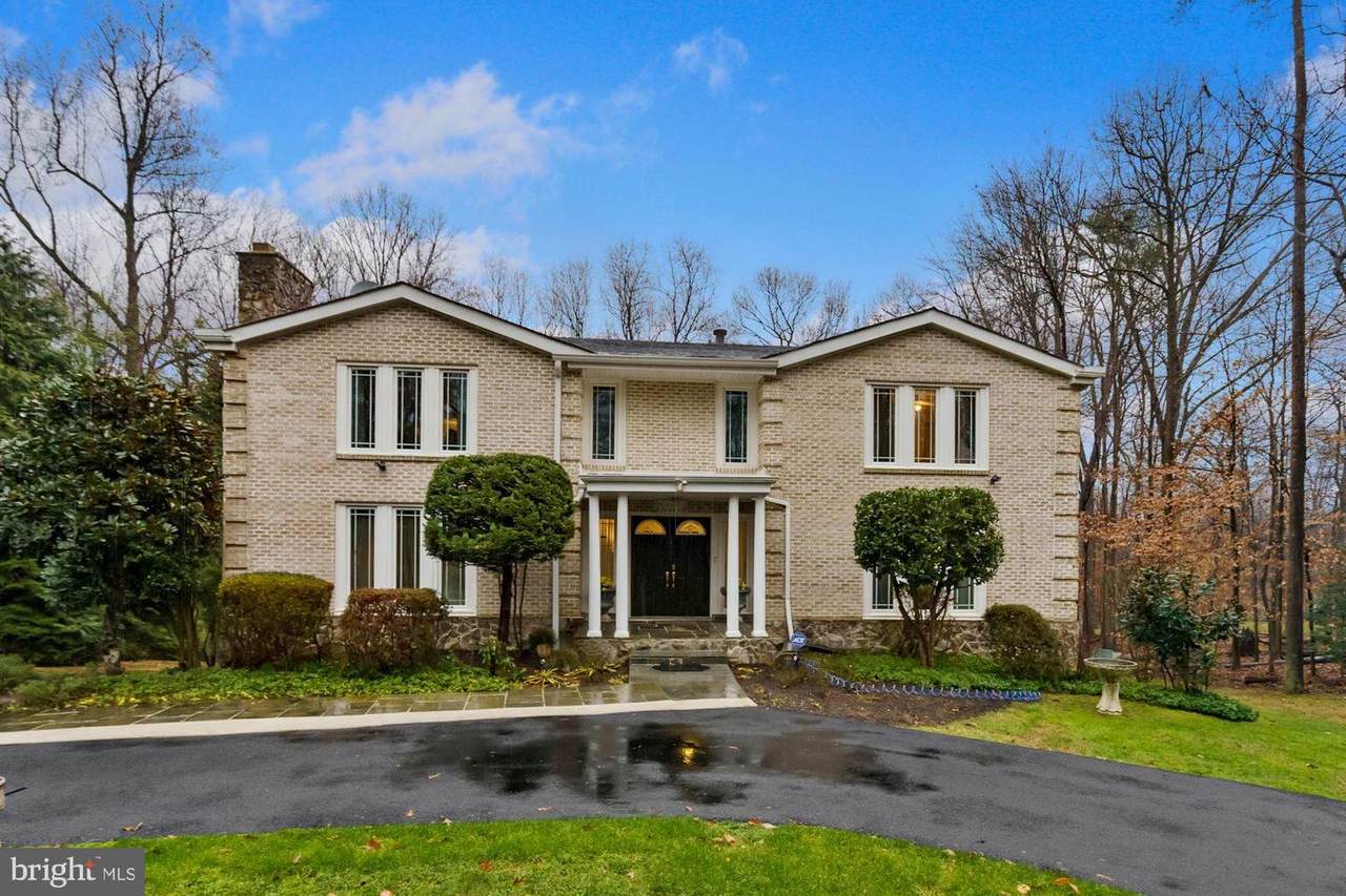 421 Chesapeake Drive - Photo 1