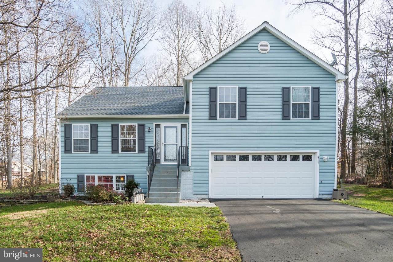 431 Oakridge Drive - Photo 1