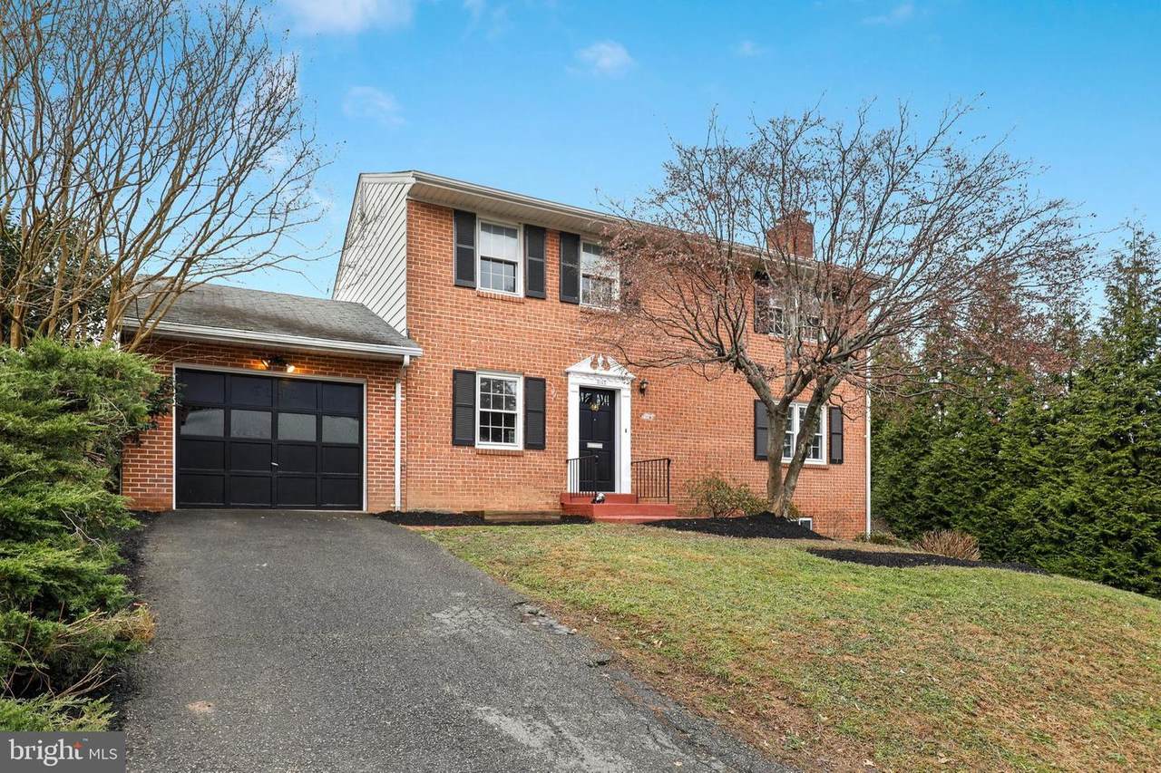 6142 Lee Highway - Photo 1