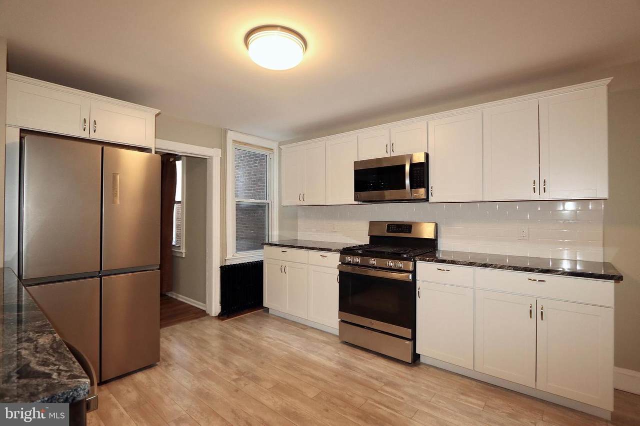 616 Indiana Avenue - Photo 1