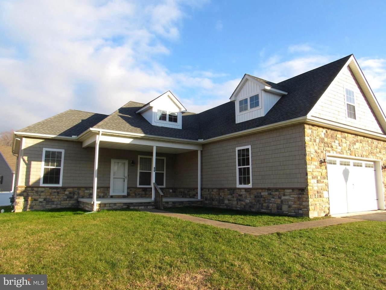 86 Split Oak Drive - Photo 1