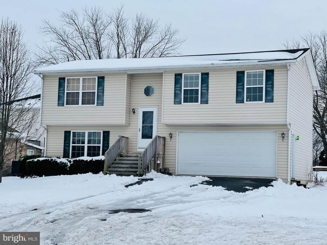 2888 Middleway Pike - Photo 1