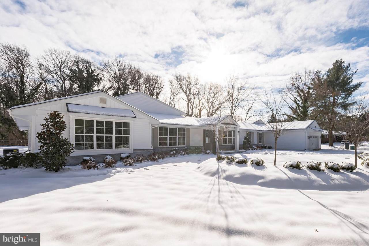 1203 Cotswold Lane - Photo 1