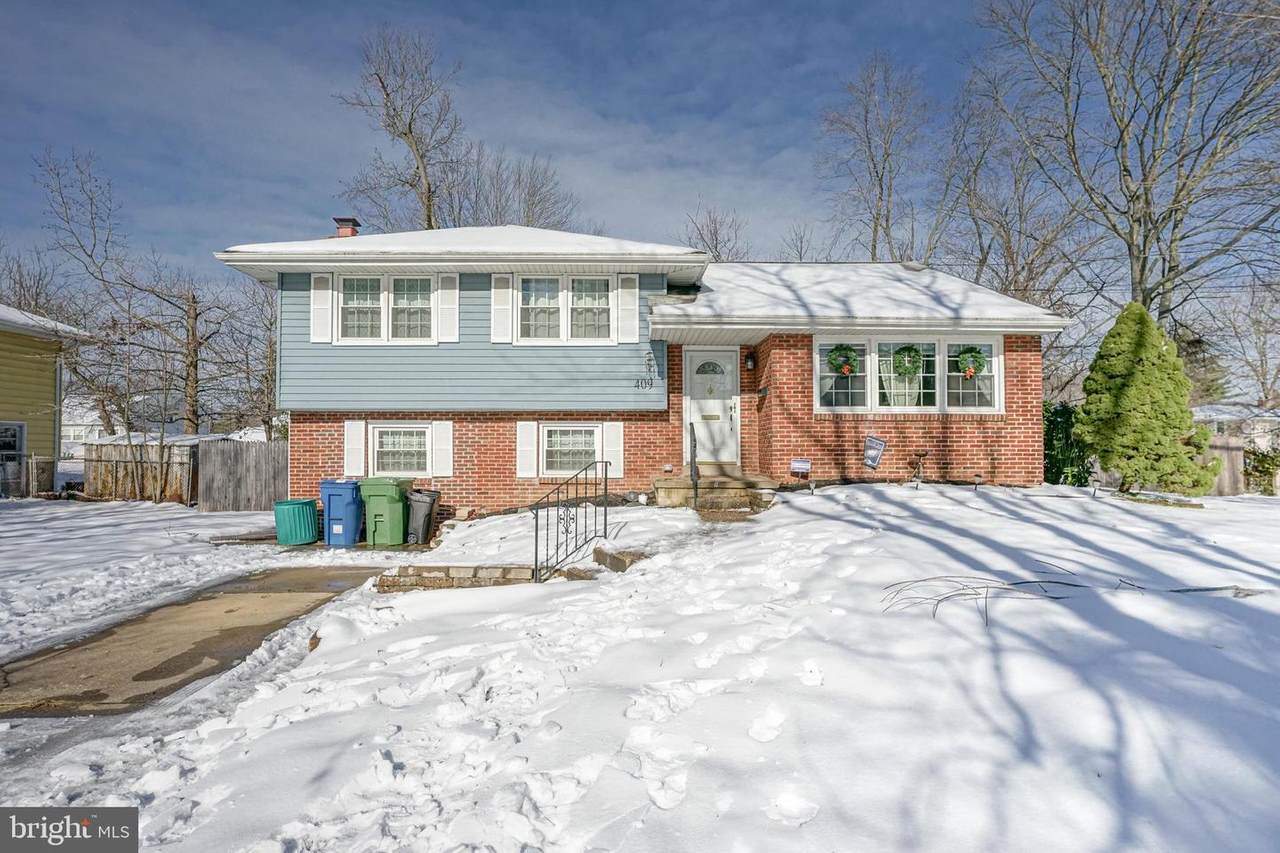 409 Kingston Drive - Photo 1