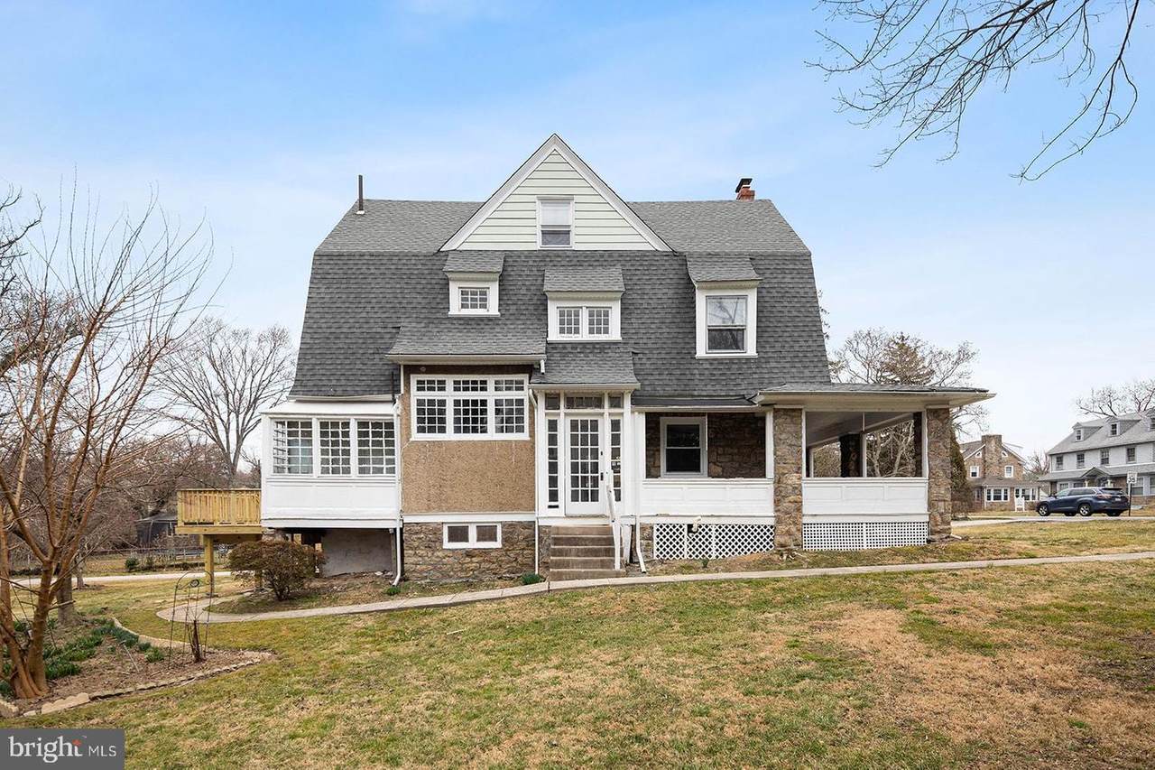306 Lansdowne Avenue - Photo 1