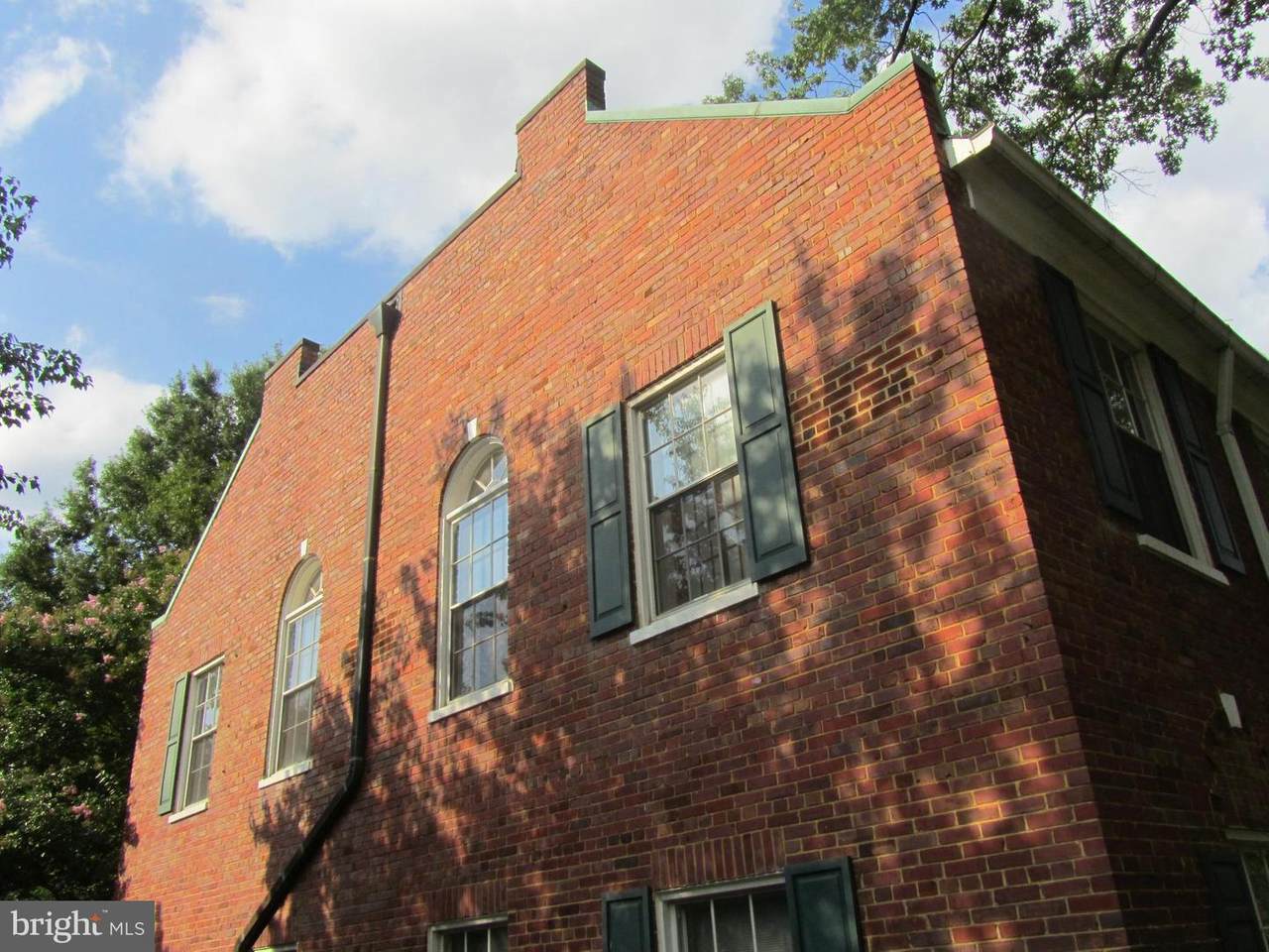1701 Troy St - Photo 1