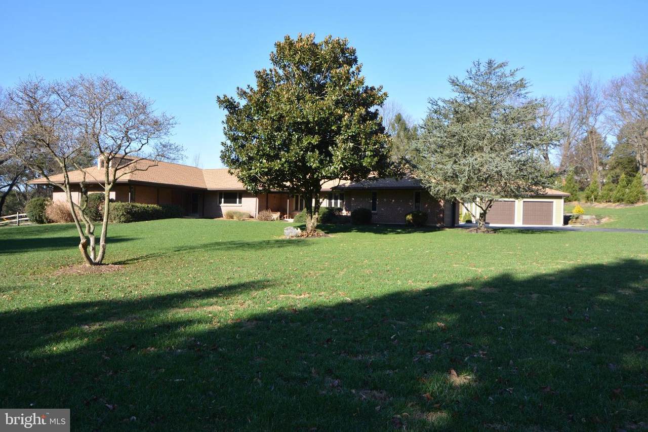 160 Heather Lane - Photo 1